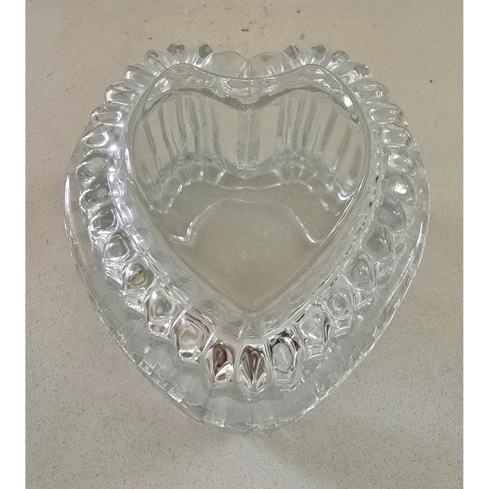 Homco Vintage Clear Pressed Glass Heart Shaped Trinket Box Ribbed Scalloped Lid